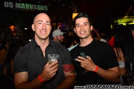Os Donos do Sertanejo com o trio Os Marvados é só na Estância Nativa