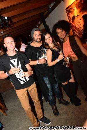 Os Donos do Sertanejo com o trio Os Marvados é só na Estância Nativa
