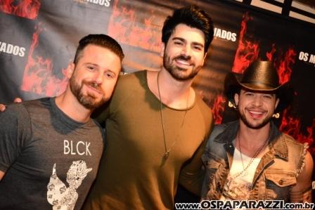 Os Donos do Sertanejo com o trio Os Marvados é só na Estância Nativa