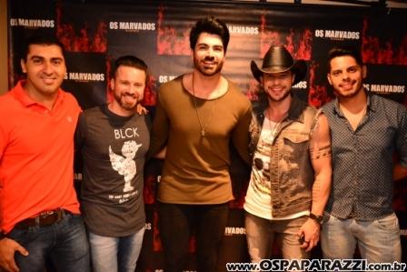 Os Donos do Sertanejo com o trio Os Marvados é só na Estância Nativa