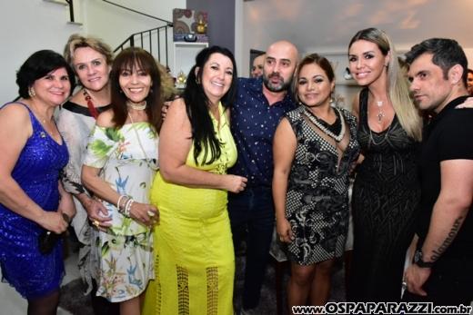 Kassia Lara recebe convidados especiais para o lançamento da coleção Verão 2017