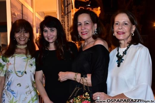 Kassia Lara recebe convidados especiais para o lançamento da coleção Verão 2017