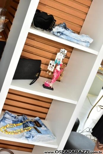 Suellen Natalie inaugura Lindaap Boutique com looks da coleção 2017