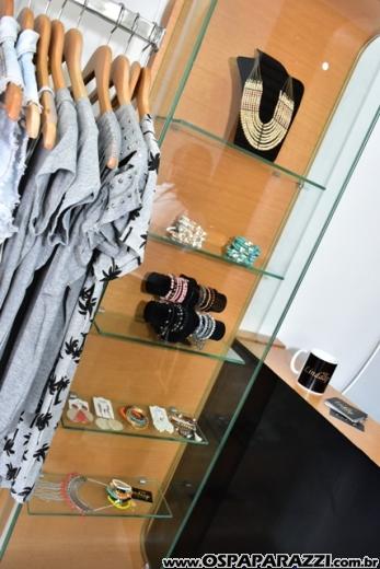 Suellen Natalie inaugura Lindaap Boutique com looks da coleção 2017