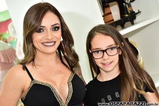 Suellen Natalie inaugura Lindaap Boutique com looks da coleção 2017