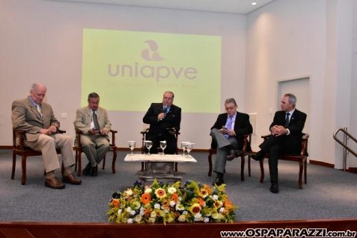 Associação dos Pioneiros e Veteranos da Embraer inaugura sua universidade - UniApve