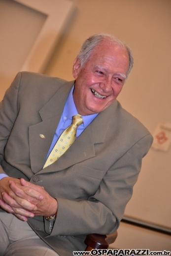 Associação dos Pioneiros e Veteranos da Embraer inaugura sua universidade - UniApve