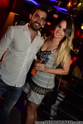 Macau Show Bar recebe o cantor sertanejo - Loubet - Veja as fotos