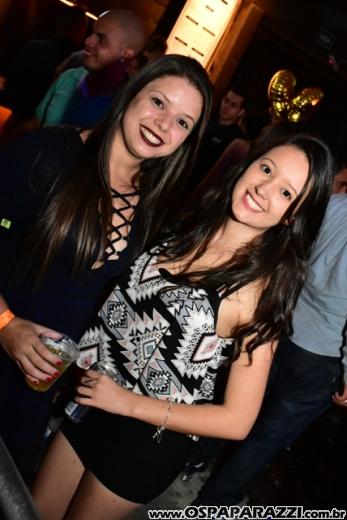 Macau Show Bar recebe o cantor sertanejo - Loubet - Veja as fotos