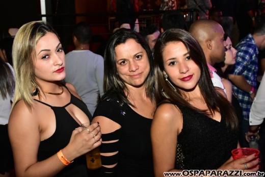 Macau Show Bar recebe o cantor sertanejo - Loubet - Veja as fotos