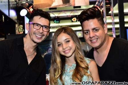 Celso Ricardo e Dennis Silva trazem Joyce Mendes para a 15a. Tok Dez Noivas
