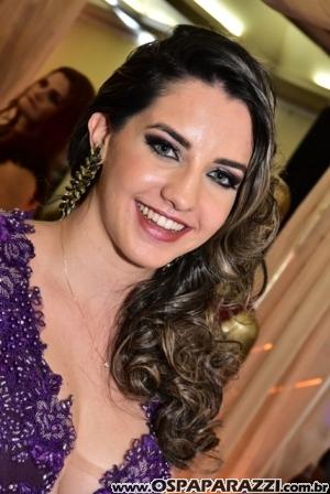 Celso Ricardo e Dennis Silva trazem Joyce Mendes para a 15a. Tok Dez Noivas
