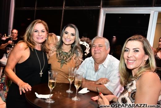 Clinica Deluxxe Saúde, Beleza e Bem Estar chega para cuidar da NOSSA qualidade de vida