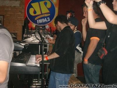 Vô ou Num Vô / Revolution Café - 24/08/2007 / Jacareí - SP