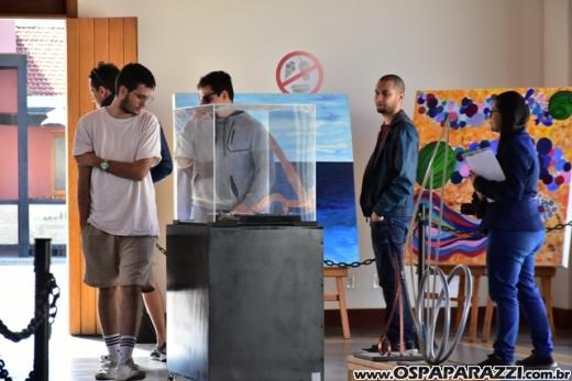 Guararema recebe a exposição O Ciclo da Espera de Verônica Barreto