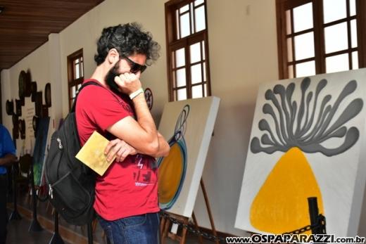 Guararema recebe a exposição O Ciclo da Espera de Verônica Barreto