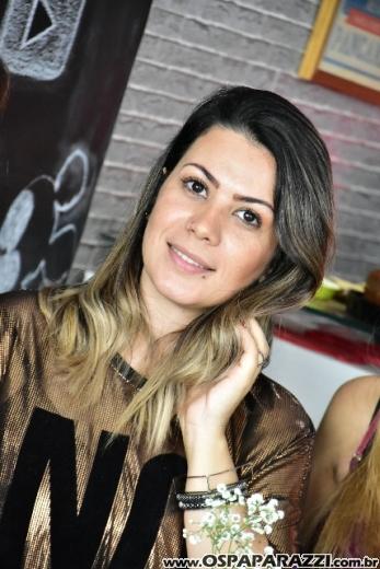 Reh Araujo faz rolar o melhor encontro ao estilo Preciso Ter Make todos os Dias