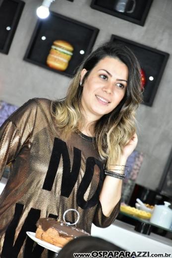 Reh Araujo faz rolar o melhor encontro ao estilo Preciso Ter Make todos os Dias