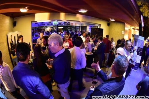 Amicci dal Vino al Caffe recebe 1a. Feira de Vinhos com importadores e produtores de grandes marcas
