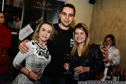 Amicci dal Vino al Caffe recebe 1a. Feira de Vinhos com importadores e produtores de grandes marcas