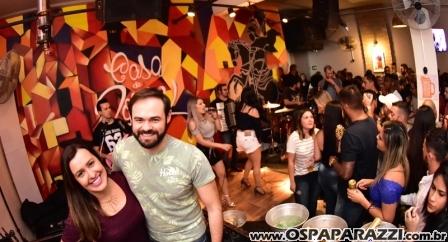 Bruno e Luana Santos comemoram o sucesso de Casa de Jorge - Um novo conceito de SAMBA!