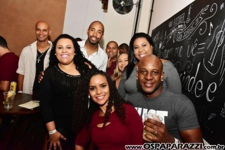 Bruno e Luana Santos comemoram o sucesso de Casa de Jorge - Um novo conceito de SAMBA!
