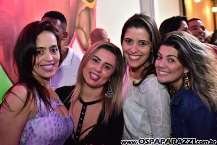 Bruno e Luana Santos comemoram o sucesso de Casa de Jorge - Um novo conceito de SAMBA!