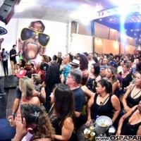 Casa de Jorge comemora aniversário ao som da sambista Leci Brandão
