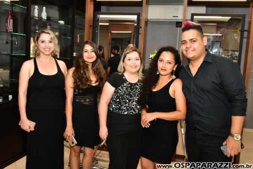 Jaime Alves inaugura novo espaço Hair Brazil no Vila Ema