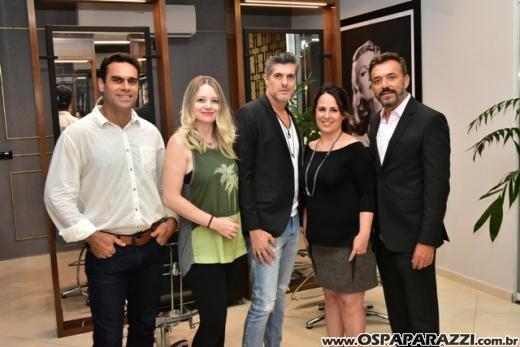 Jaime Alves inaugura novo espaço Hair Brazil no Vila Ema