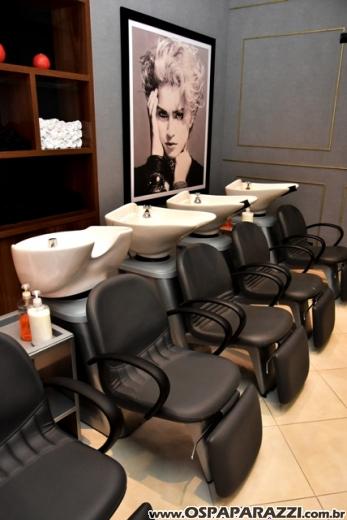 Jaime Alves inaugura novo espaço Hair Brazil no Vila Ema