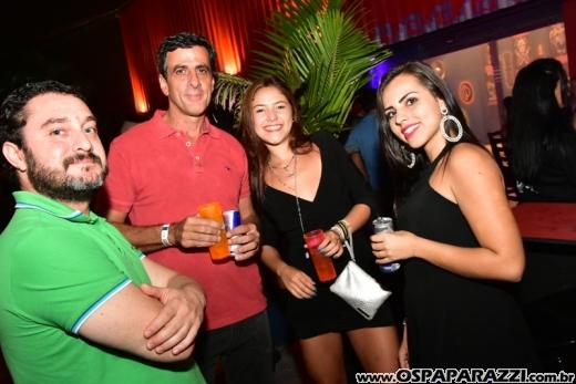 Coco Mambo - Caribbean House reinaugura na Vila Nair com presença de Latino