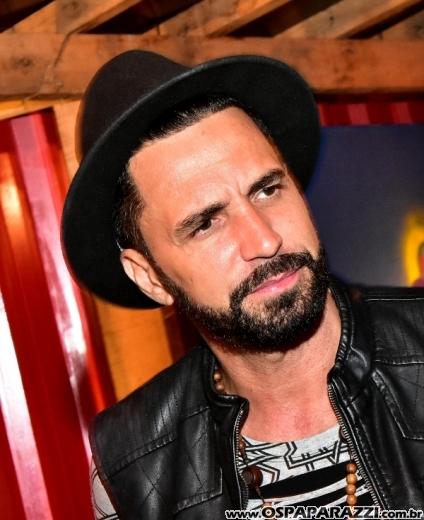 Coco Mambo - Caribbean House reinaugura na Vila Nair com presença de Latino