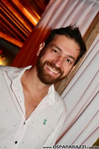 Coco Mambo - Caribbean House reinaugura na Vila Nair com presença de Latino