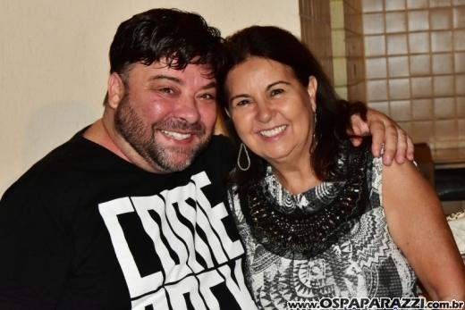 Cláudio Giordani anuncia que Solange Moraes continua na programação regional 2018 da Band Vale