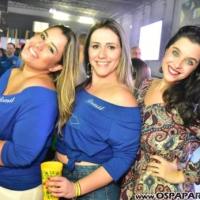 Com lotação máxima, festa da copa da Casa de Jorge é sucesso na estreia do Brasil na Copa