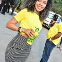 Com lotação máxima, festa da copa da Casa de Jorge é sucesso na estreia do Brasil na Copa