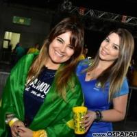 Com lotação máxima, festa da copa da Casa de Jorge é sucesso na estreia do Brasil na Copa