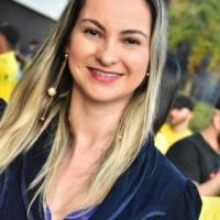 Com lotação máxima, festa da copa da Casa de Jorge é sucesso na estreia do Brasil na Copa