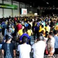 Com lotação máxima, festa da copa da Casa de Jorge é sucesso na estreia do Brasil na Copa