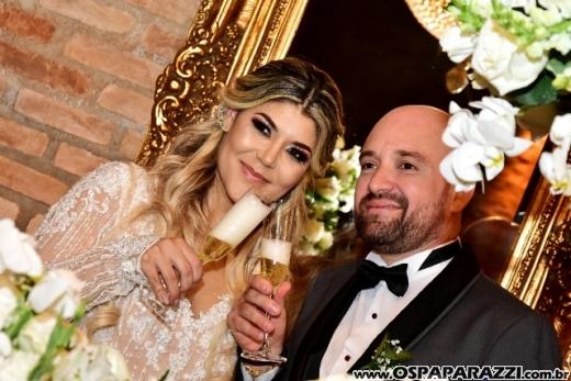 Carol Scarpelli e Evandro Alonso oficializam união depois de muitos anos juntos