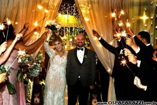 Carol Scarpelli e Evandro Alonso oficializam união depois de muitos anos juntos