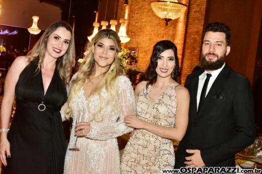 Carol Scarpelli e Evandro Alonso oficializam união depois de muitos anos juntos