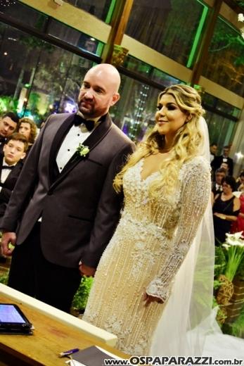 Carol Scarpelli e Evandro Alonso oficializam união depois de muitos anos juntos