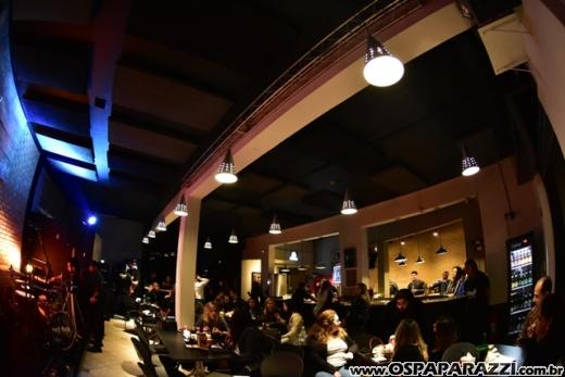 Ele está de volta - O Funil Bar - reabre sob antiga direção