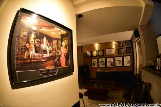 Ele está de volta - O Funil Bar - reabre sob antiga direção