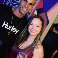 Fãs de Sampa Crew lotam a Casa de Jorge nessa véspera de feriado
