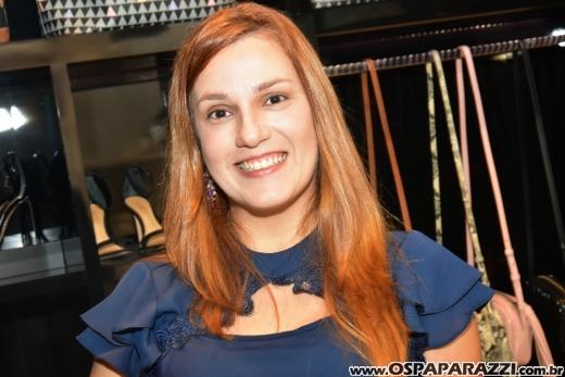 Aline Gaioso da Silva assume o comando da SCHUTZ no CenterVale Shopping