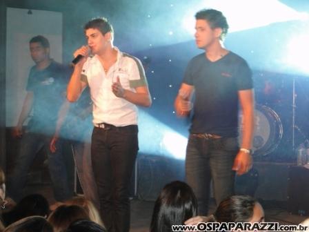 Fernando e Fabiano na Villa Sertaneja em São José dos Campos 28/05/2010