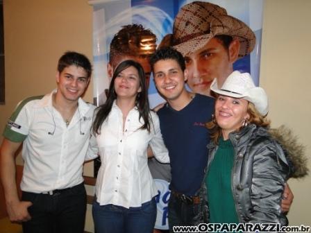 Fernando e Fabiano na Villa Sertaneja em São José dos Campos 28/05/2010